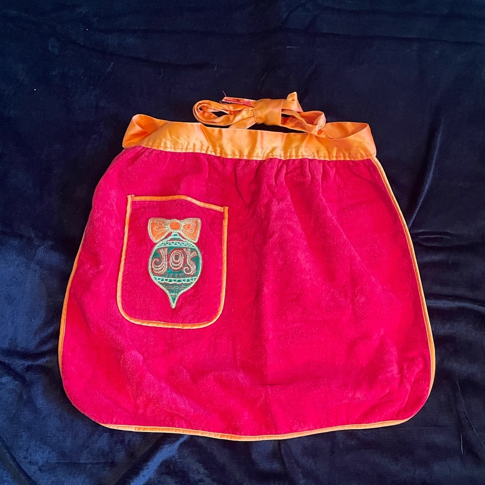 CHRISTMAS APRON VINTAGE HANDMADE